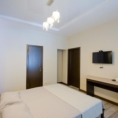 Center Hotel Bishkek Exterior foto
