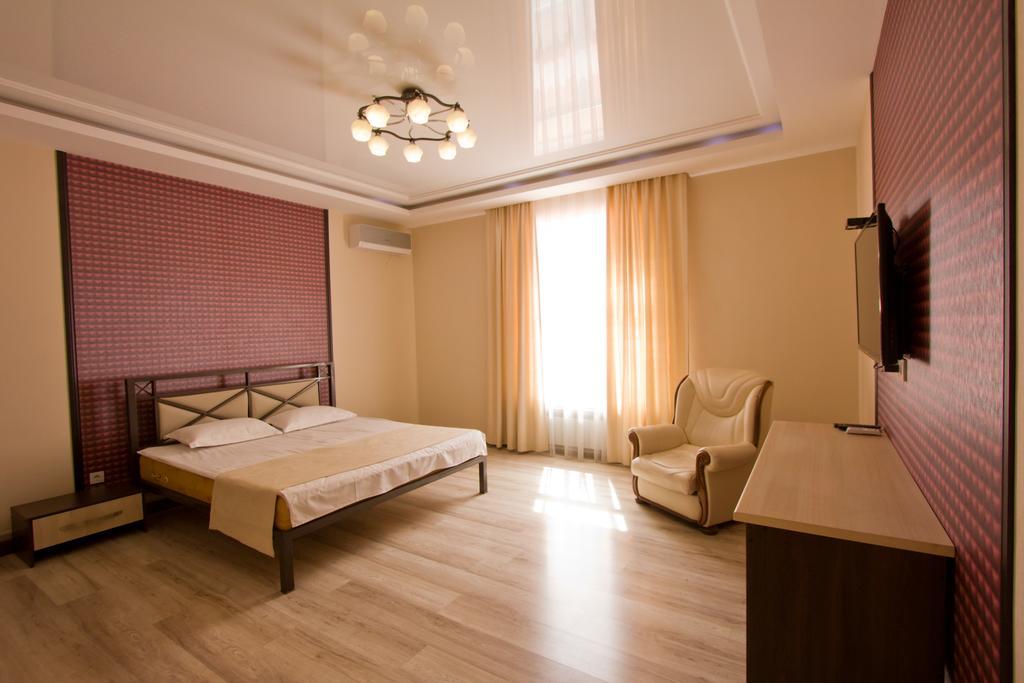 Center Hotel Bishkek Exterior foto